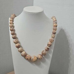 Vintage Caramel Swirl Graduated Beads Necklace